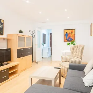 https://villa-lola-wifi-petfriendly-ecofriendly.hotelsincadiz.net
